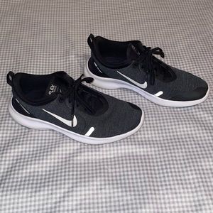 Nike Women’s Tennis Shoes